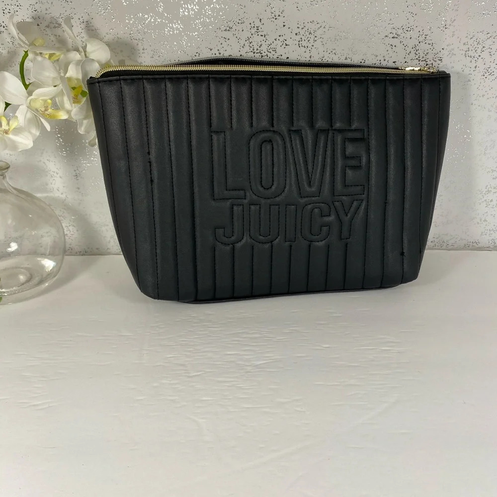 🆕 Juicy Couture Black Makeup/Travel Bag
